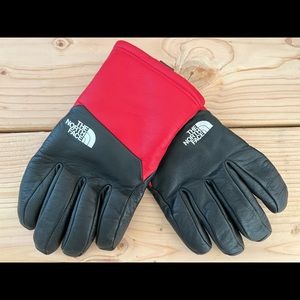 Supreme North Face Gloves